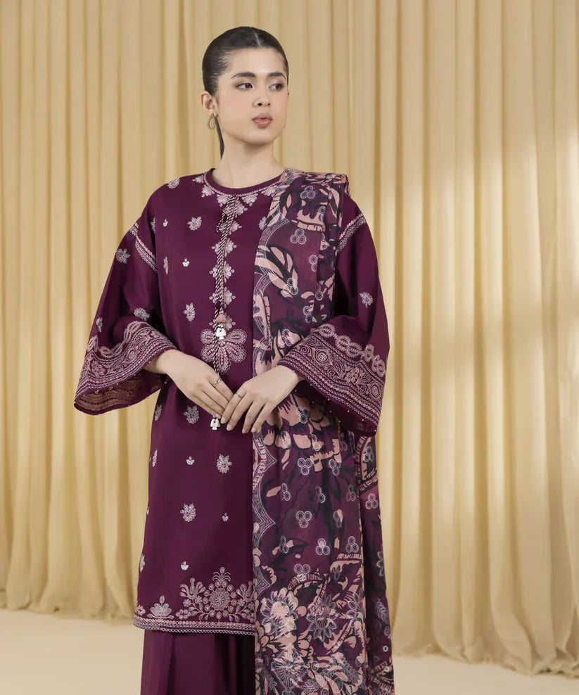 3 Piece - Embroidered Dhanak Winter Suit